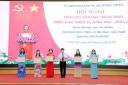 HT nhận bằng khen.jpg - 