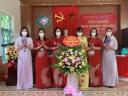 tặng hoa.jpg - 
